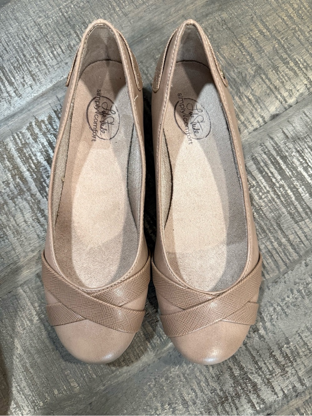 Life Stride Women's Nude Crossover Ballet Flats